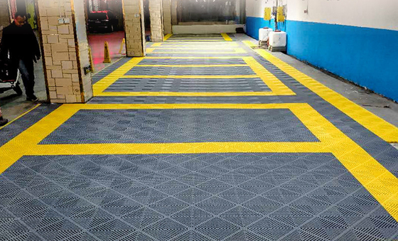 Car Wash Shop Floor Grille PP 40*40*2cm Grid Board Floor Mat Grid Floor Multi-Function