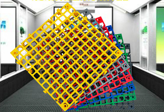 Waterproof Car Wash Splicing Grid Grille Plastic Garage Floor Tile in 40*40*4cm Size
